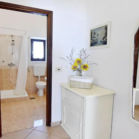 Silva Erdgeschosswohnung Mit Garten * Bašanija