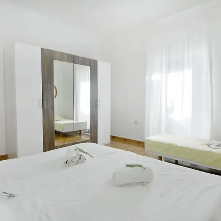 Silva Erdgeschosswohnung Mit Garten Appartement Bašanija